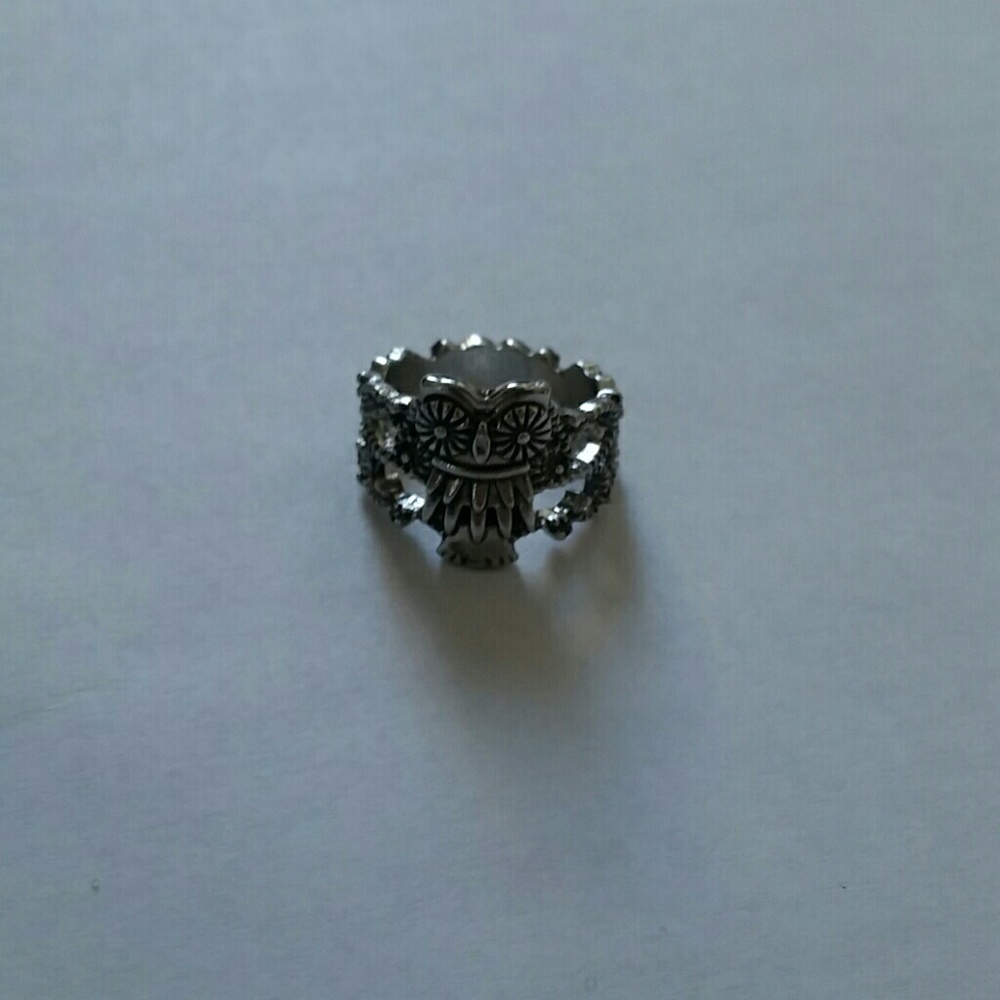 Silver owl ring